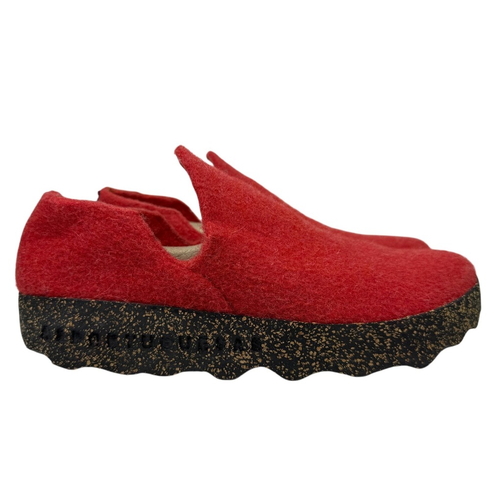 ASPORTUGUESAS Women's Red Felt Wool Slip-On Platform Comfort Shoes EU 40/ US9